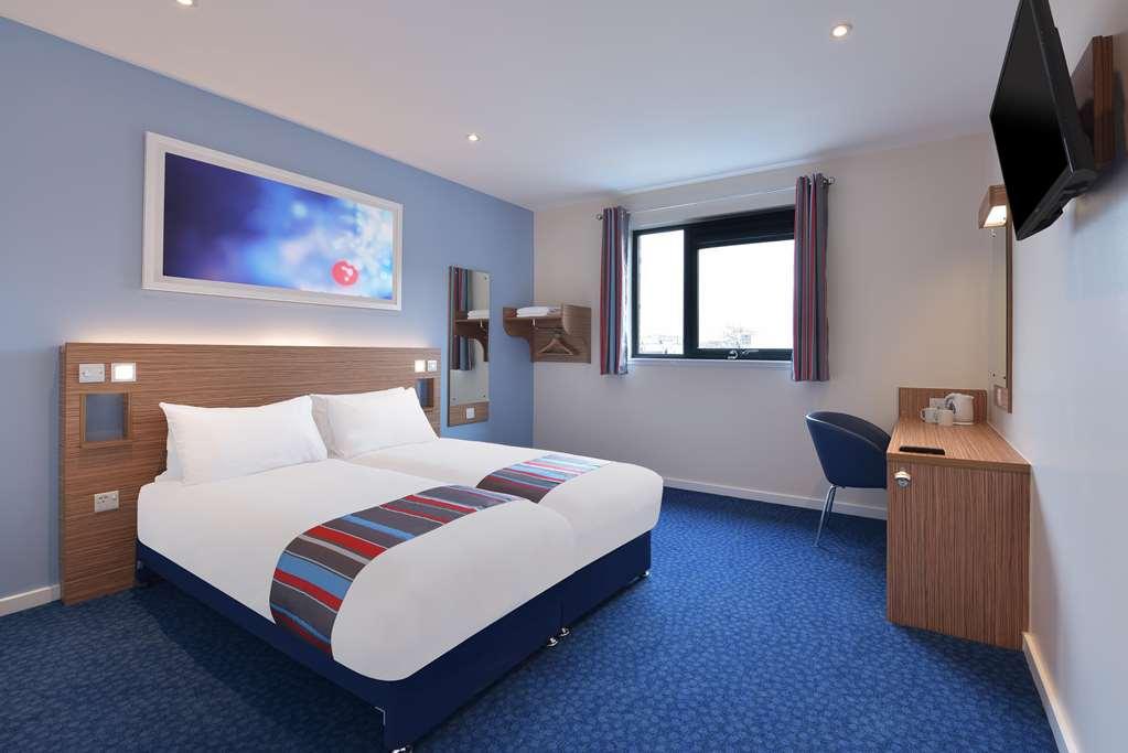 Old Colwyn Travelodge Colwyn Bay الغرفة الصورة
